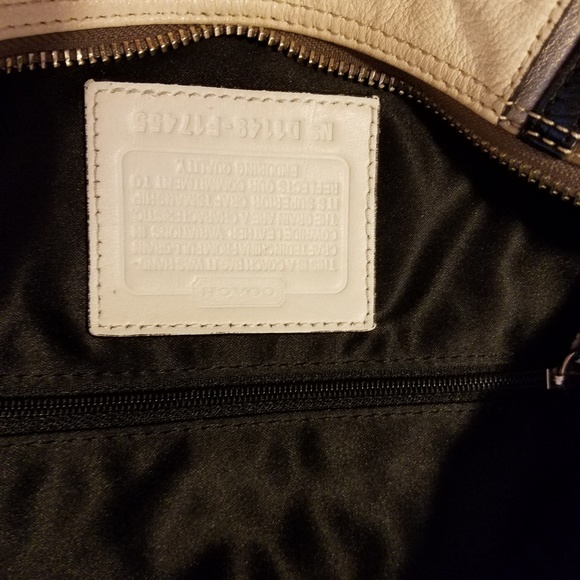 Coach Purse - Picture 5 of 6